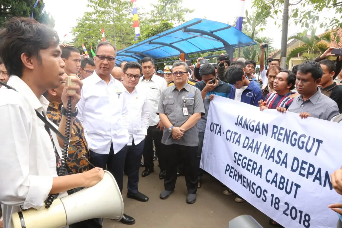 Mensos Agus Gumiwang di Bandung