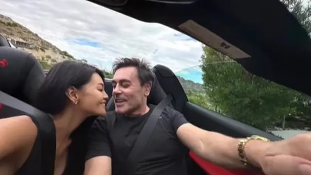 Farah Quinn dan suami (Instagram/farahquinnofficial)