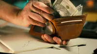 Cash Stuffing di Era Digital, Kembali ke Dompet Fisik untuk Rem Belanja Online