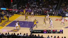 Berita video game recapt NBA 2017-2018 antara Toronto Raptors melawan Los Angeles Lakers dengan skor 101-92.