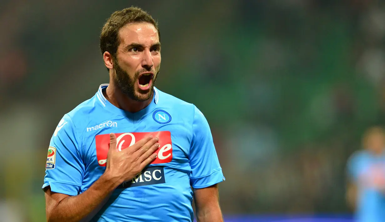 5. Gonzalo Higuain (91 gol) - Higuain pernah berkarier bersama Napoli. Selama kariernya di Napoli, Higuain menyumbangkan 91 gol. (AFP/Giuseppe Cacace)