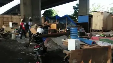 Wali Kota Jakarta Utara Wahyu Haryadi mengatakan, kolong Tol Pluit-Tomang yang berada di seberang Kalijodo akan dijadikan sebagai lahan parkir, taman, hingga tempat olahraga setelah bedeng milik warga ditertibkan.