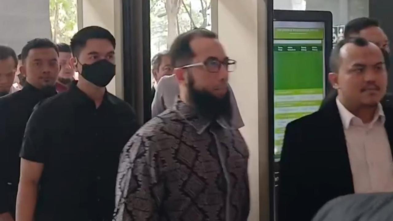 Khalid Basalamah Hadiri Sidang Korupsi Kuota Haji