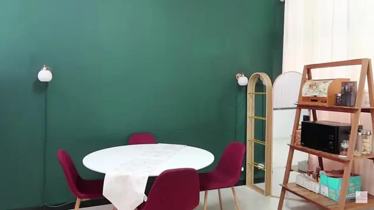 Serba Putih dan Mewah, Ini 7 Potret Dapur Baru Arumi Bachsin
