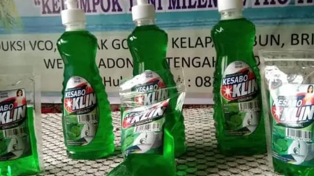 Prduk olahan sabun cair berbahan baku kelapa milik brand Donara. (Liputan6.com/Dionisius Wilibardus)