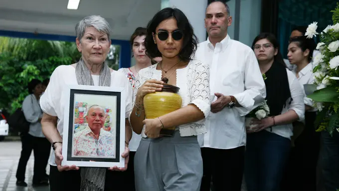 [Bintang] Istri Bondan Winarno