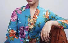Potret Amel Carla Pakai Kebaya, Terlihat Sangat Memukau