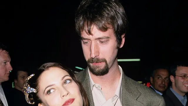 11 Pernikahan Selebriti Hollywood Tersingkat