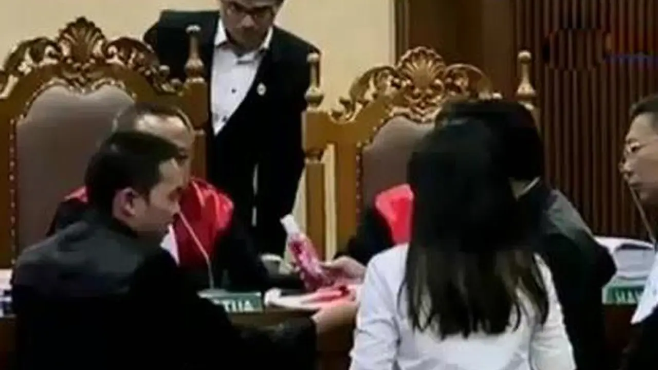  Sidang Kesaksian Jessica