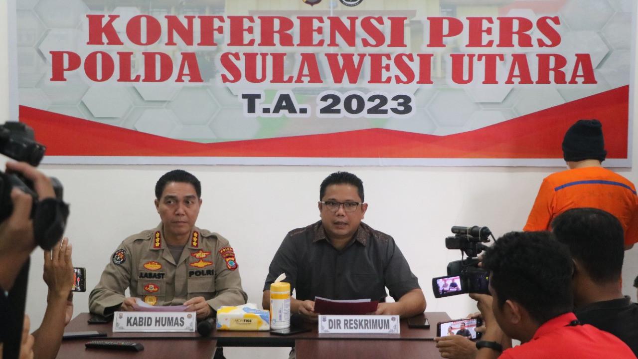 Siahaan didampingi Kabid Humas Polda Sulut Kombes Pol Jules Abraham Abast saat jumpa pers, Rabu (18/1/2023) siang, di Mapolda Sulut.