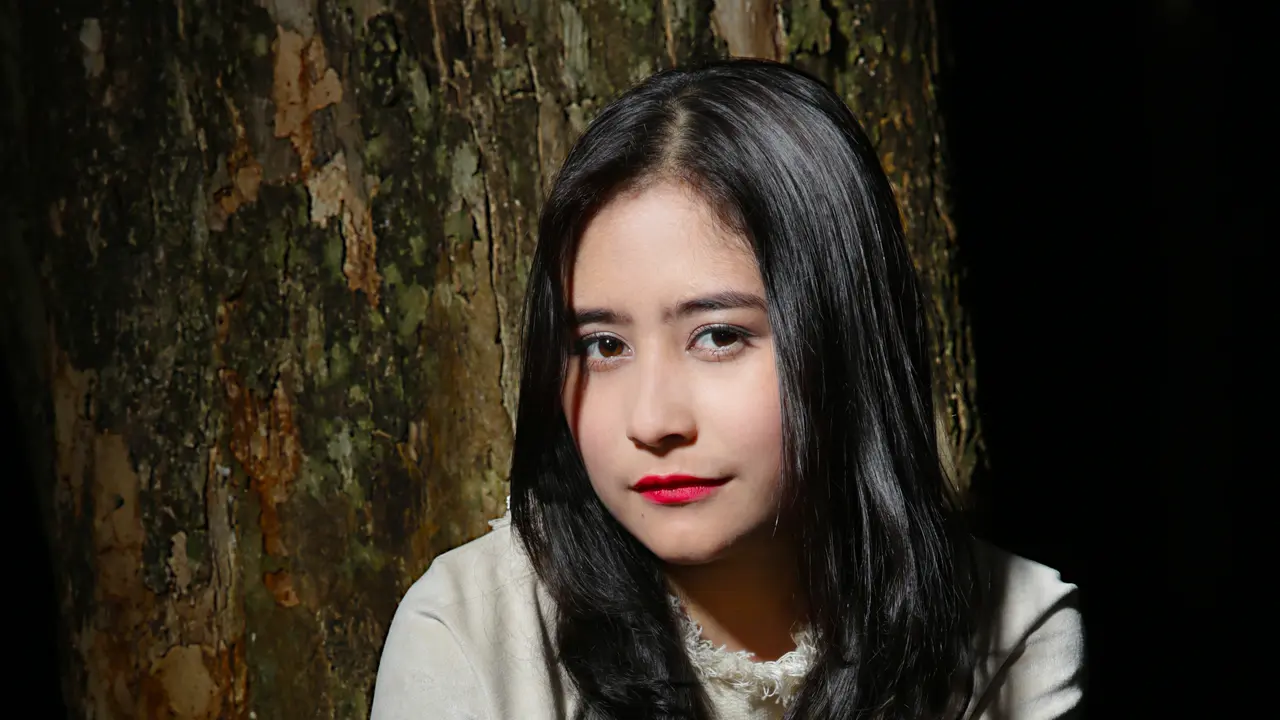 Prilly Latuconsina
