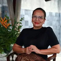 Salah satu artis senior dan ternama Indonesia kembali mendapat tantangan baru. Kali ini, ia memerankan orang Papua. (Deki Prayoga/Bintang.com)