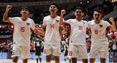 Pemain Timnas Futsal Indonesia merayakan gol yang dicetak oleh Reza Gunawan dalam laga uji coba melawan Australia di Indonesia Arena, Senayan, Jakarta, Sabtu (01/11/2025). (Bola.com/Bagaskara Lazuardi)