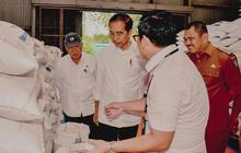 VIDEO: Usai Disorot di Sidang MK, Jokowi Bagi-Bagi Sembako, Gayanya Bikin Salfok