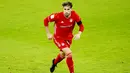 Javi Martinez - Gelandang bertahan asal Spanyol ini merupakan pemain utama kala Bayern Munchen raih treble winner musim 2012/2013. Namun kini pemain berusia 32 tahun itu mulai tersisihkan dari skuat utama asuhan Hansi Filck. (AFP//Alexander Hassenstein)