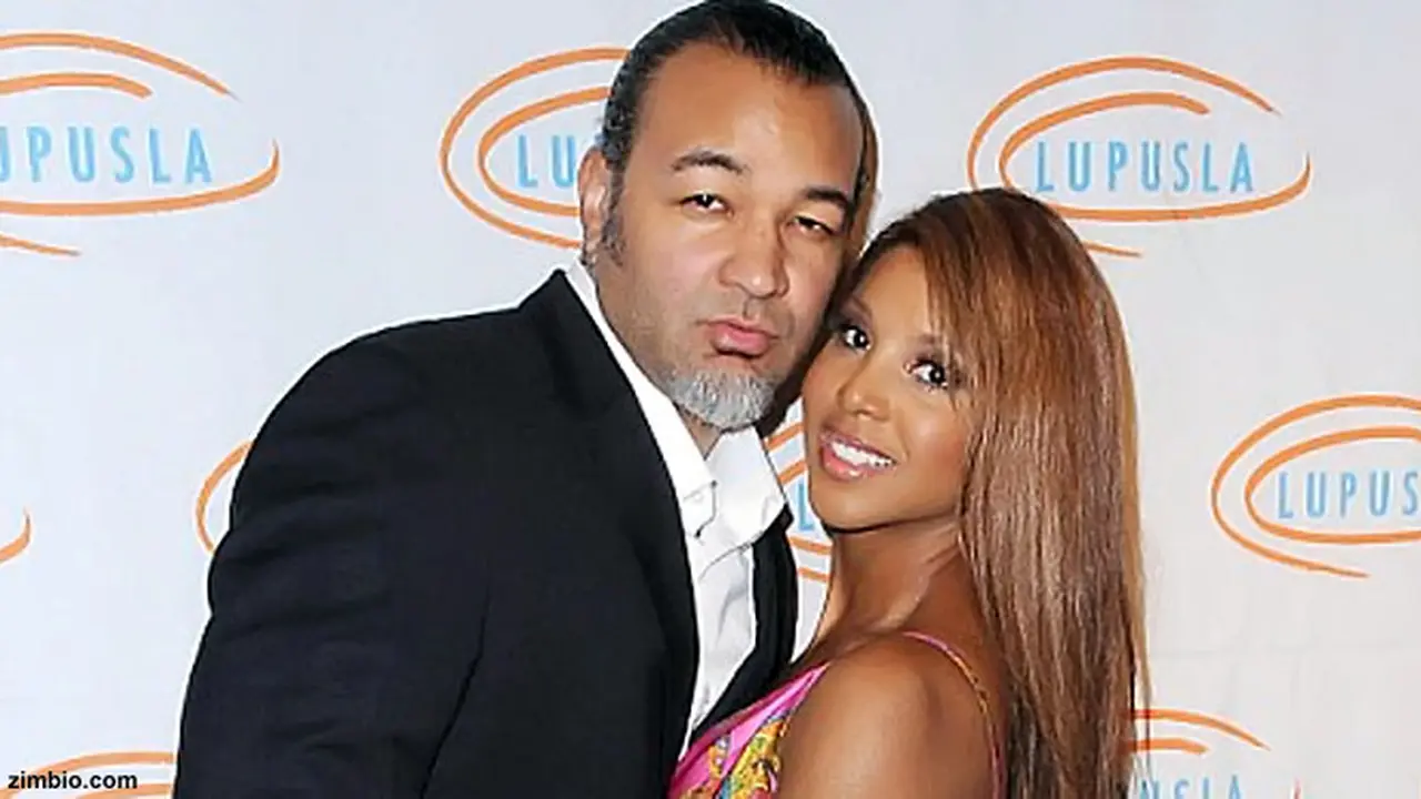 toni-braxton-and-keri-lewis-130725b.jpg