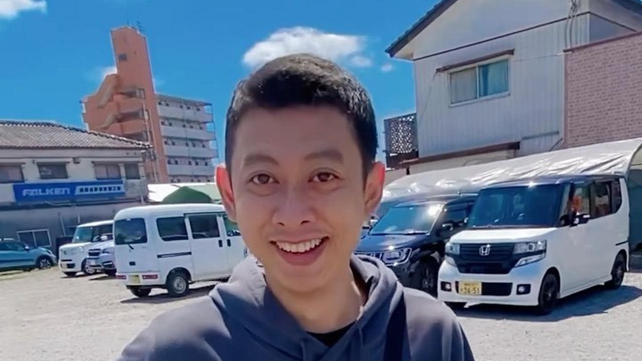 Pria asal Sragen, Jawa Tengah ini telah mengumpulkan sekitar 500 ribu pengikut di Instagram dan 2,1 juta pengikut di akun TikTok-nya.<br>