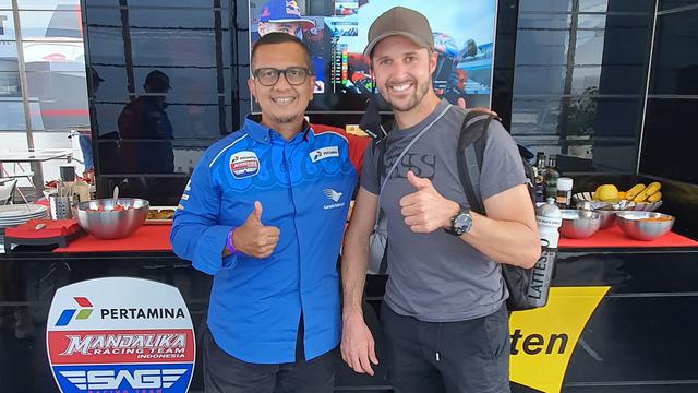 Kemalsyah Nasution dan Tom Luthi