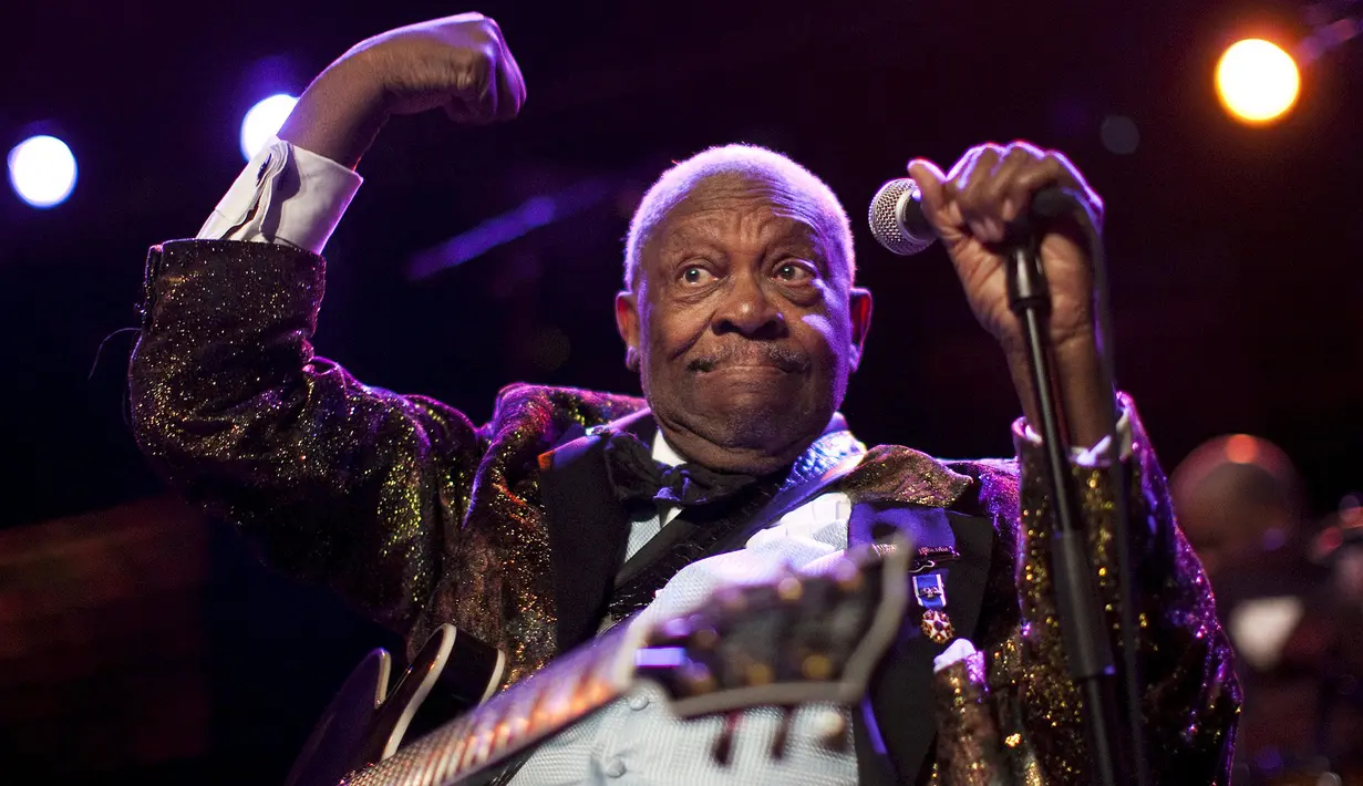 Gitaris dan penyanyi blues ternama, BB King, meninggal dunia dalam usia 89 tahun pada Kamis (14/5/2015) waktu setempat di Las Vegas, Amerika Serikat. (REUTERS/Valentin Flauraud)