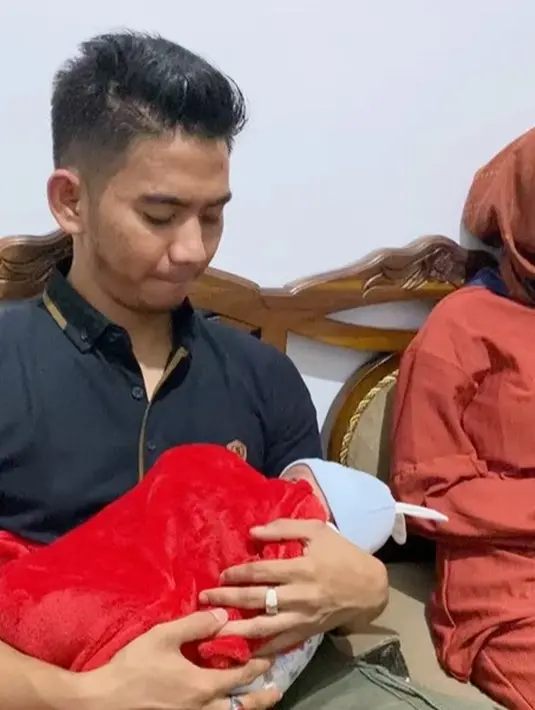 Rizki DA dan Baby Syaki (Instagram/baihaqqi_syaki_ramadhan)