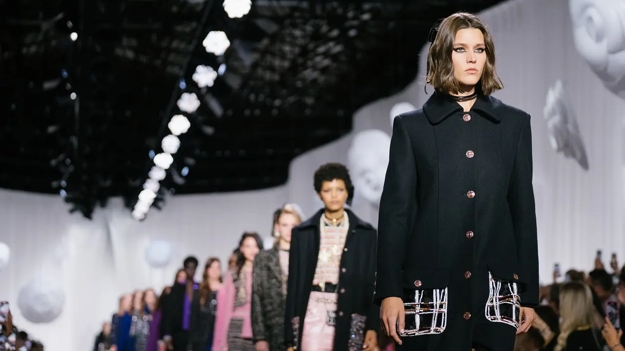 Chanel Gelar Pagelaran Busana di Florence, Tampilkan Koleksi Métiers d'art 2021/22