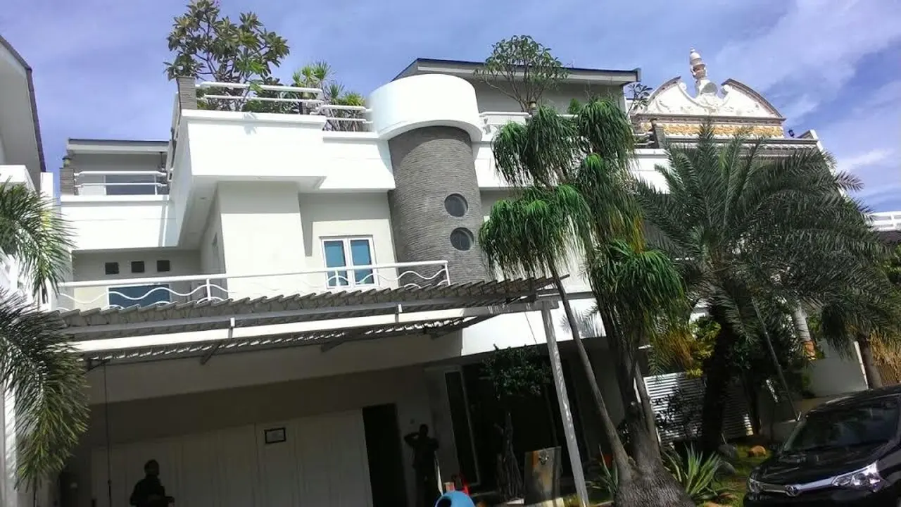 Rumah mewah Pony Tjandra