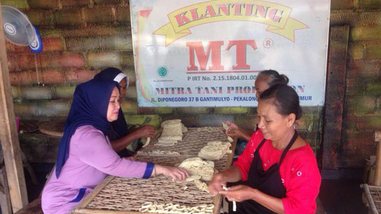 Perkuat Ekonomi Masyarakat Melalui Pembinaan UMKM