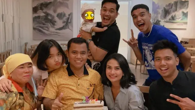 7 Kebersamaan Vanessa Angel dan Bibi Ardiansyah dengan Keluarga, Penuh Kenangan