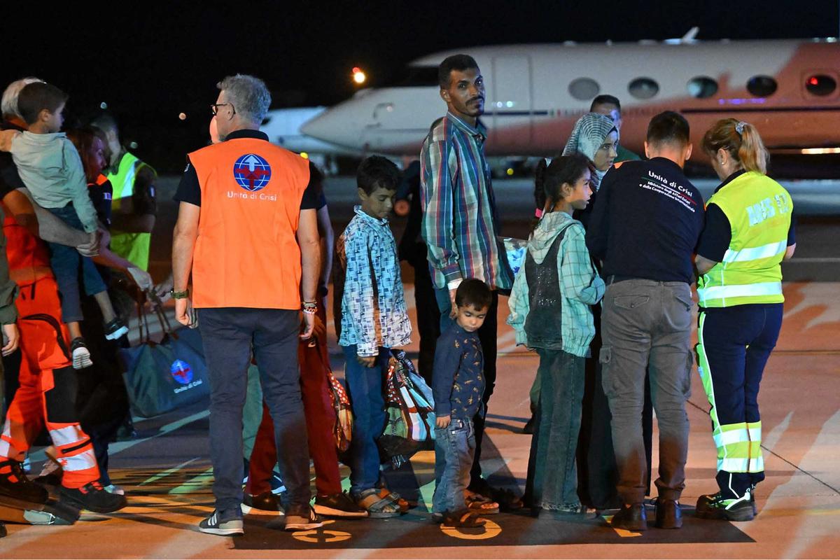 FOTO: Italia Evakuasi Ratusan Warga Gaza, Termasuk 30 Anak untuk Perawatan Medis