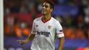 Pemain Sevilla, Wissam Ben Yedder mencetak hattrick saat timnya melawan NK Maribor di Ramon Sanchez Pizjuan stadium, Sevilla, (26/9/2017). Sevilla menang 3-0. (AFP/Cristina Quicler)