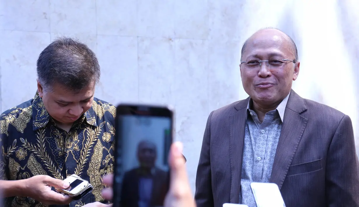 Menurut pengacara Mario yang mendampingi, Vidi Galenso, saat gelar perkara, kliennya ditanya sepitar kasus pencemaran nama baik yang dilakukan di televisi swasta. (Adrian Putra/Bintang.com)