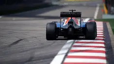 Pebalap Manor Racing asal Indonesia, Rio Haryanto, berada di posisi ke-19 dalam latihan bebas kedua F1 GP China di Sirkuit Internasional Shanghai, China, Jumat (15/4/2016). (Bola.com/Twitter/Manorracing)