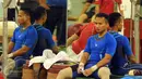 Atlet angkat besi, Triyatno termangu usai gagal menyelesaikan angkatan pada seleksi nasional untuk olimpiade Rio de Janeiro 2016 di PB PABBSI, Jakarta, Sabtu (4/6/2016). (Liputan6.com/Helmi Fithriansyah)