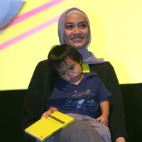 Ditemui di kawasan Epicentrum, Kuningan, Jakarta Selatan, Rabu (24/1/2018), Ayudia mengatakan bahwa ia dan Ditto tak menyangka awalnya dan ia merasa merinding saat menonton. (Nurwahyunan/Bintang.com)