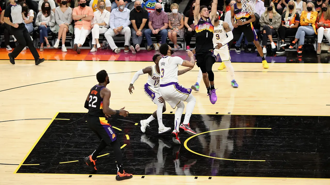 Suns Hajar Lakers di Gim 1