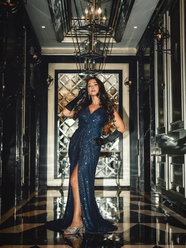 Tampil Elegan, Ini 6 Gaya Pemotretan Alexandra Gottardo yang Menawan