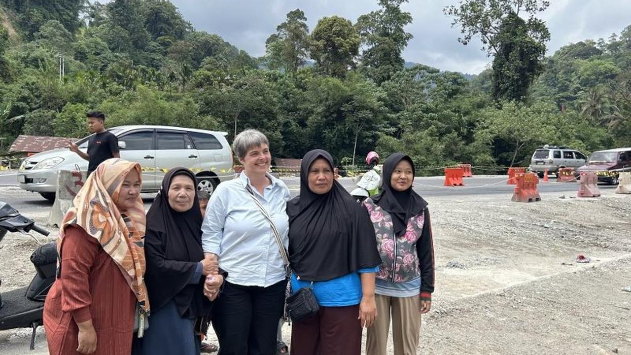 Warga Jerman Ulurkan Tangan, Beri Bantuan Rp93 Juta untuk Korban Banjir Jembatan Kembar Jelang Idul Fitri