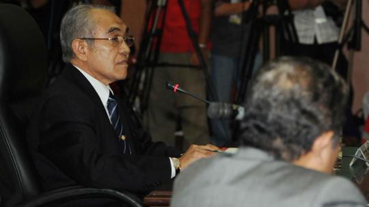 Hakim Achmad Yamanie jalani sidang