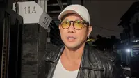 Denny Sumargo Satroni Rumah Farhat Abbas Jawab Tantangan Sang Pengacara, Begini Endingnya