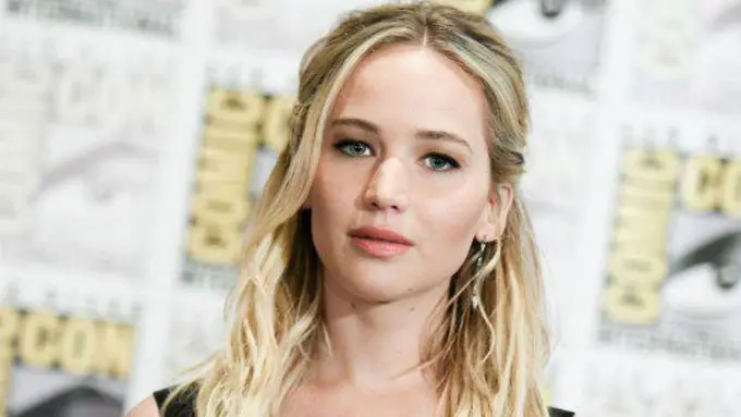 [Bintang] Jennifer Lawrence