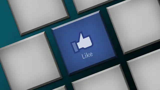 8 Hal Paling Menjengkelkan di Facebook
