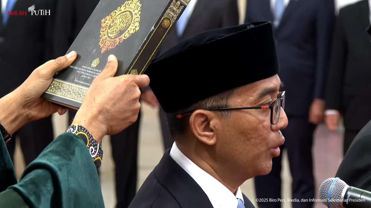 Prabowo lantik Brian Yuliarto jadi Mendiktisaintek