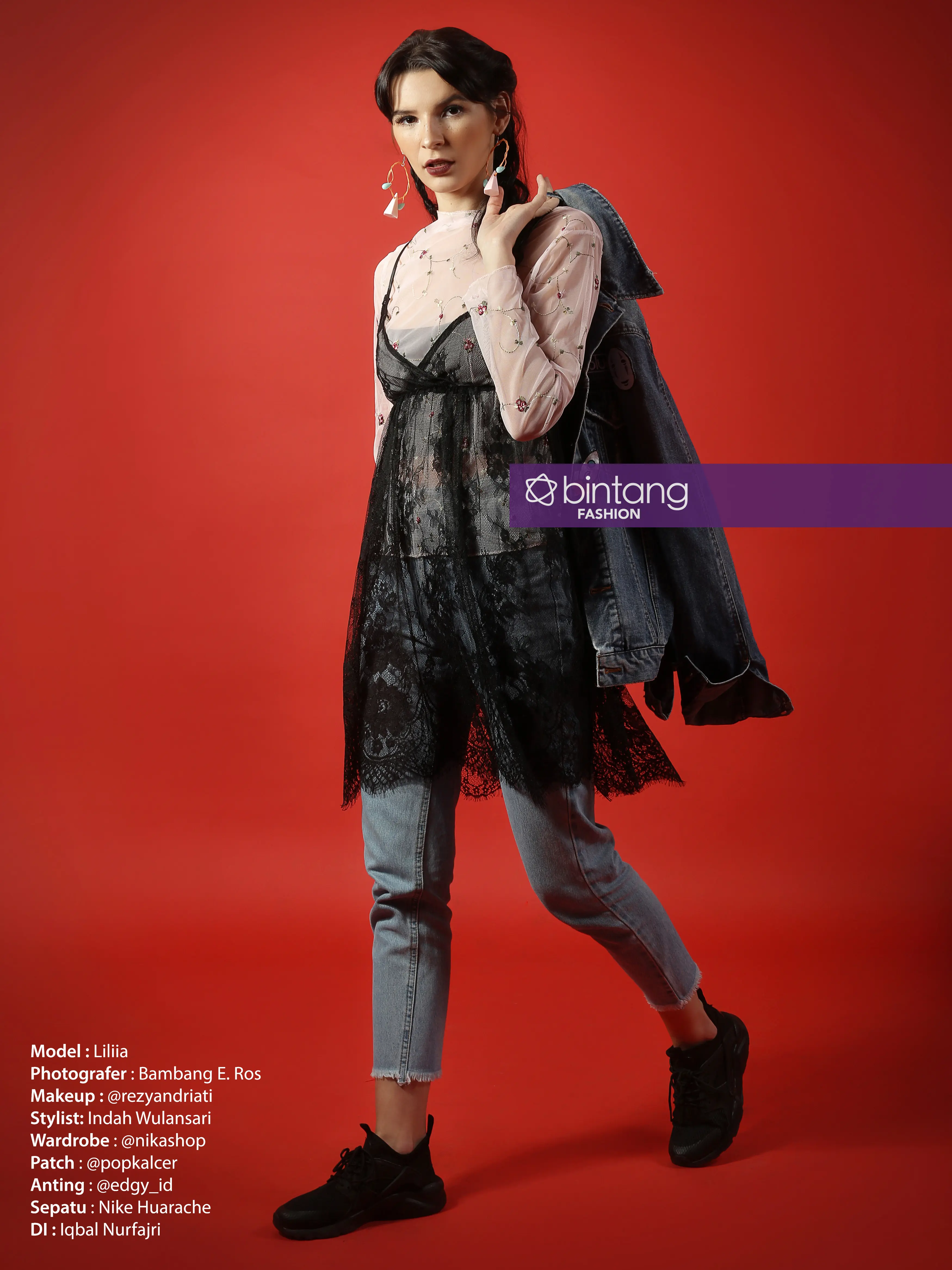 Mix and match busana casual yang playful. (Bambang E. Ros / Bintang.com)