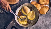 Bahaya Makan Gorengan, Awas Penyakit Jantung dan Diabetes Menghantui