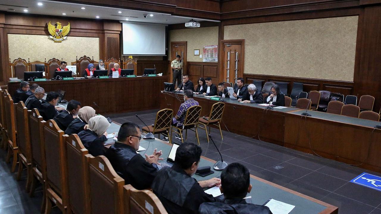 Zarof Ricar jalani sidang perdana terkait kasus suap vonis bebas Ronald Tannur