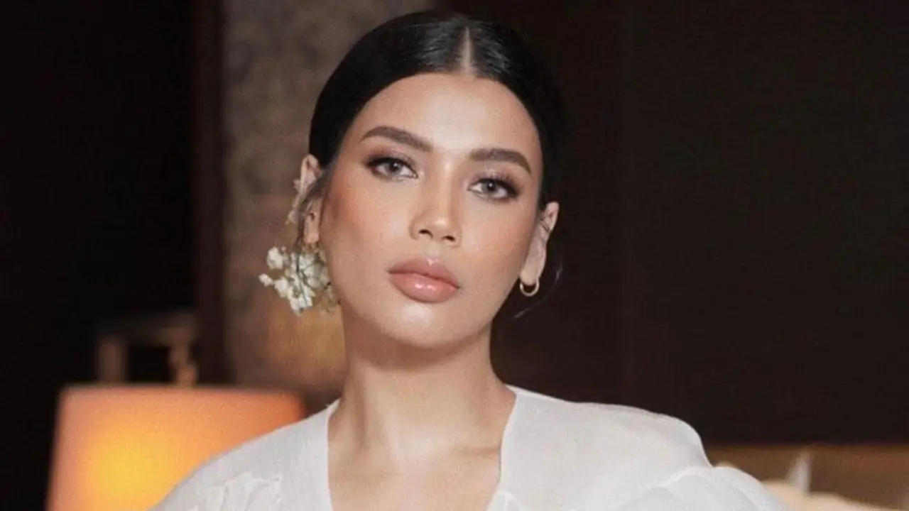 Tampilan Menawan Sabrina Chairunnisa dengan Makeup Glaze Skin di Hari Pernikahan, Pesonanya Makin Terpancar
