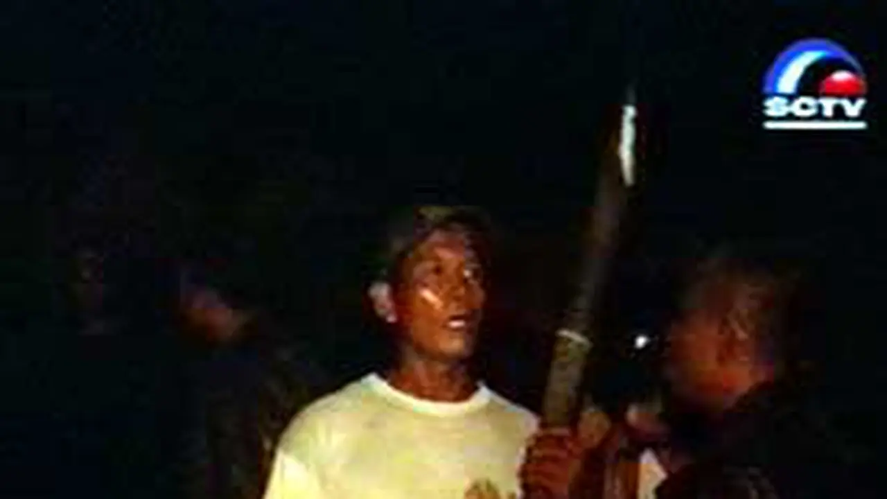 070503bRusuhSleman.jpg
