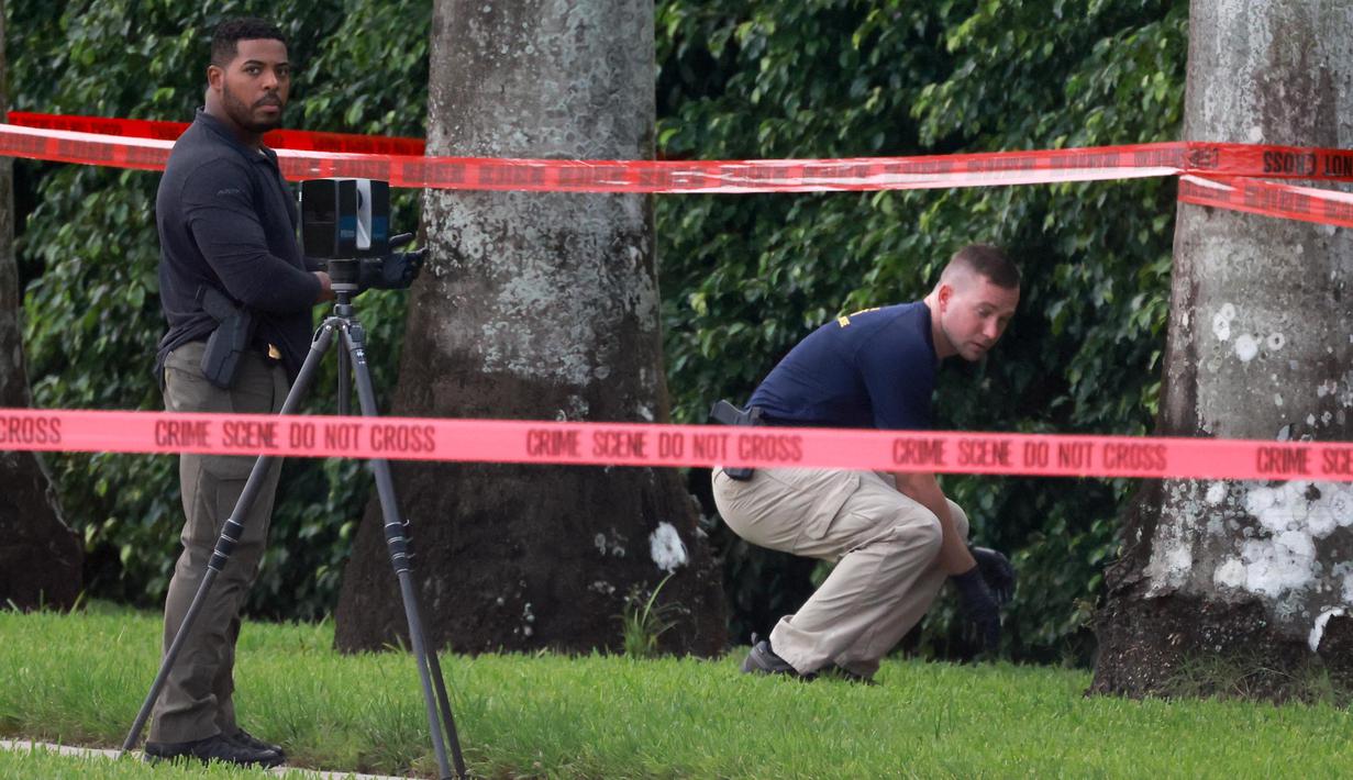 Ketika penembakan itu terjadi, Trump saat itu sedang bermain golf di lapangannya. (Joe Raedle/Getty Images North America/Getty Images via AFP