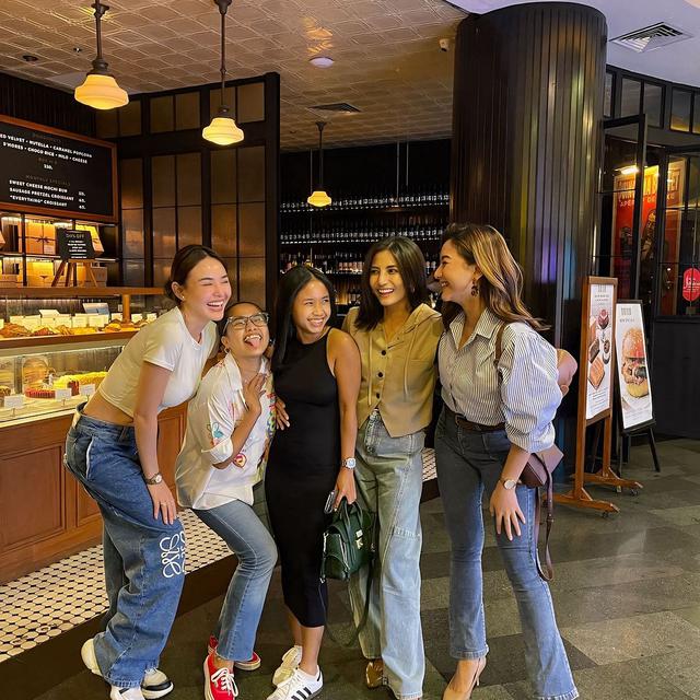 6 Bulan Usai Sinetron Tamat, Ini 6 Potret Temu Kangen Pemain Ikatan Cinta