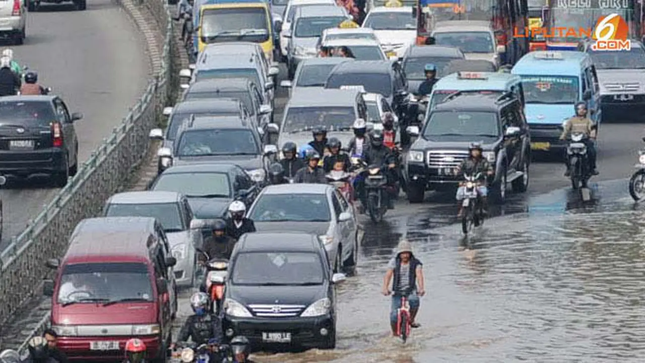jalan-genangan130520a.jpg